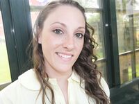 Horny School girl Melanie Hicks masturbates under tree | Porn Snaps