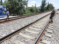 Lesbians fucking each other on train tracks | Pornsnaps