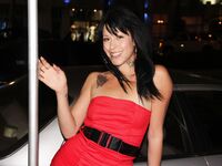 Paola Vega Sucks Big dick in South beach Alley | Porn Snaps