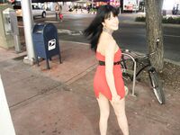 Paola Vega Sucks Big dick in South beach Alley | Porn Snaps