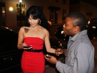 Paola Vega Sucks Big dick in South beach Alley | Porn Snaps