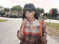 Cheating GF sucks big black dick outside of Mall | Porn Snaps