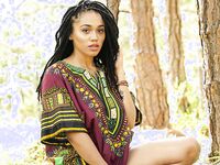 Ebony Model Julie Kay Dashiki Photoset | Porn Snaps