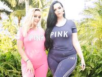 Big Dick Sucking Besties | Porn Snaps