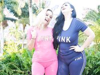 Big Dick Sucking Besties | Porn Snaps