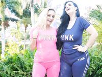 Big Dick Sucking Besties | Porn Snaps