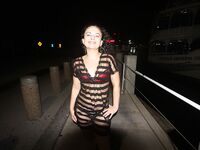 Brynn Amateur Brunette Fucking on sidewalk in Miami unbelievable Public Sex | Porn Snaps