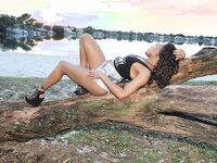 Jayla Foxx Bubble booty ebony park photoshoot | Porn Snaps