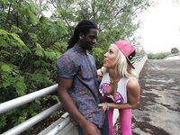 BLONDE MILF FROM Colorado Sucks black dick in stairwell | Porn Snaps