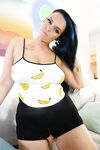 Big tit pawg poses in Banana outfit | Porn Snaps