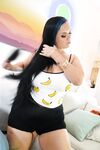Big tit pawg poses in Banana outfit | Porn Snaps