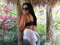 Big titty Milf Becca Diamond fucks bellboy Porn Snaps