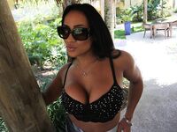 Big titty Milf Becca Diamond fucks bellboy Porn Snaps