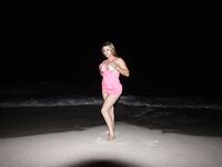 Sexy Ass CUBAN mILF Carmen Ross on the Beach | Porn Snaps