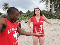 Lifeguard on DUTY SUCKING DICK in Miami | Porn Snaps