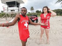 Lifeguard on DUTY SUCKING DICK in Miami | Porn Snaps