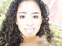 Maria's Unexpected Encounter: A Public Romance with a Charmer After Shopping