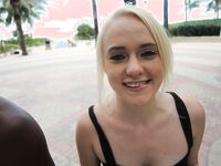 LoLa Summers South Beach Blowjob Photoset | Porn Snaps