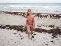 Coco Blue’s Serene Day at the Beach | Porn Snaps
