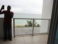 Scorpio’s South Beach Encounter with Carmen Ross | Porn Snaps