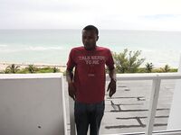 Scorpio’s South Beach Encounter with Carmen Ross | Porn Snaps