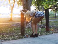 Sexy BlONDE EbONY Jayla Foxx Stretching and Showing Her ass | Porn Snaps