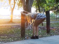 Sexy BlONDE EbONY Jayla Foxx Stretching and Showing Her ass | Porn Snaps