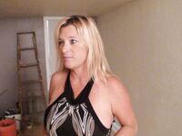 Big Titty blonde Milf Samantha Lee Gets Fucked | Porn Snaps