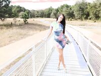 Pretty Little bitch with a Phat Ass | Porn Snaps