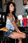 Sexy Roxanne Perry Fucking in tattoo parlor | Porn Snaps