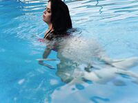 Big White Pawg Butt at the Pool | Porn Snaps