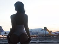 Ryan Smiles Airport | Porn Snaps