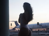 Ryan Smiles Airport | Porn Snaps