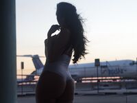 Ryan Smiles Airport | Porn Snaps