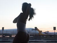 Ryan Smiles Airport | Porn Snaps