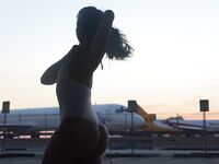 Ryan Smiles Airport | Porn Snaps