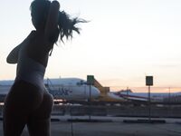 Ryan Smiles Airport | Porn Snaps