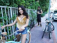 Latina Teen Serena Santos Blowjob | Naked Hustlers