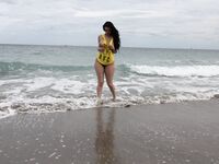Pawg Gets wet at Beach | Porn Snaps
