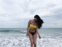 Pawg Gets wet at Beach | Porn Snaps