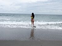 Pawg Gets wet at Beach | Porn Snaps