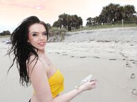 Pawg Gets wet at Beach | Porn Snaps