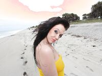 Pawg Gets wet at Beach | Porn Snaps