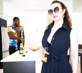 Real HouseMilf Violette Blakk Hardcore photoset | Porn Snaps