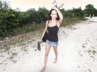 Public Masturbation with Elisa | Porn Snaps