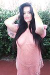 Voluptuous Beauty poses for the Camera | Porn Snaps