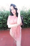 Voluptuous Beauty poses for the Camera | Porn Snaps