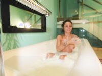 Amatuer pierced Pussy Brunette CUMs everywhere | Porn Snaps