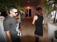 Wet Foot Dry Foot Cuban Amateur Fucked in Miami | Porn Snaps