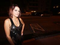 Wet Foot Dry Foot Cuban Amateur Fucked in Miami | Porn Snaps